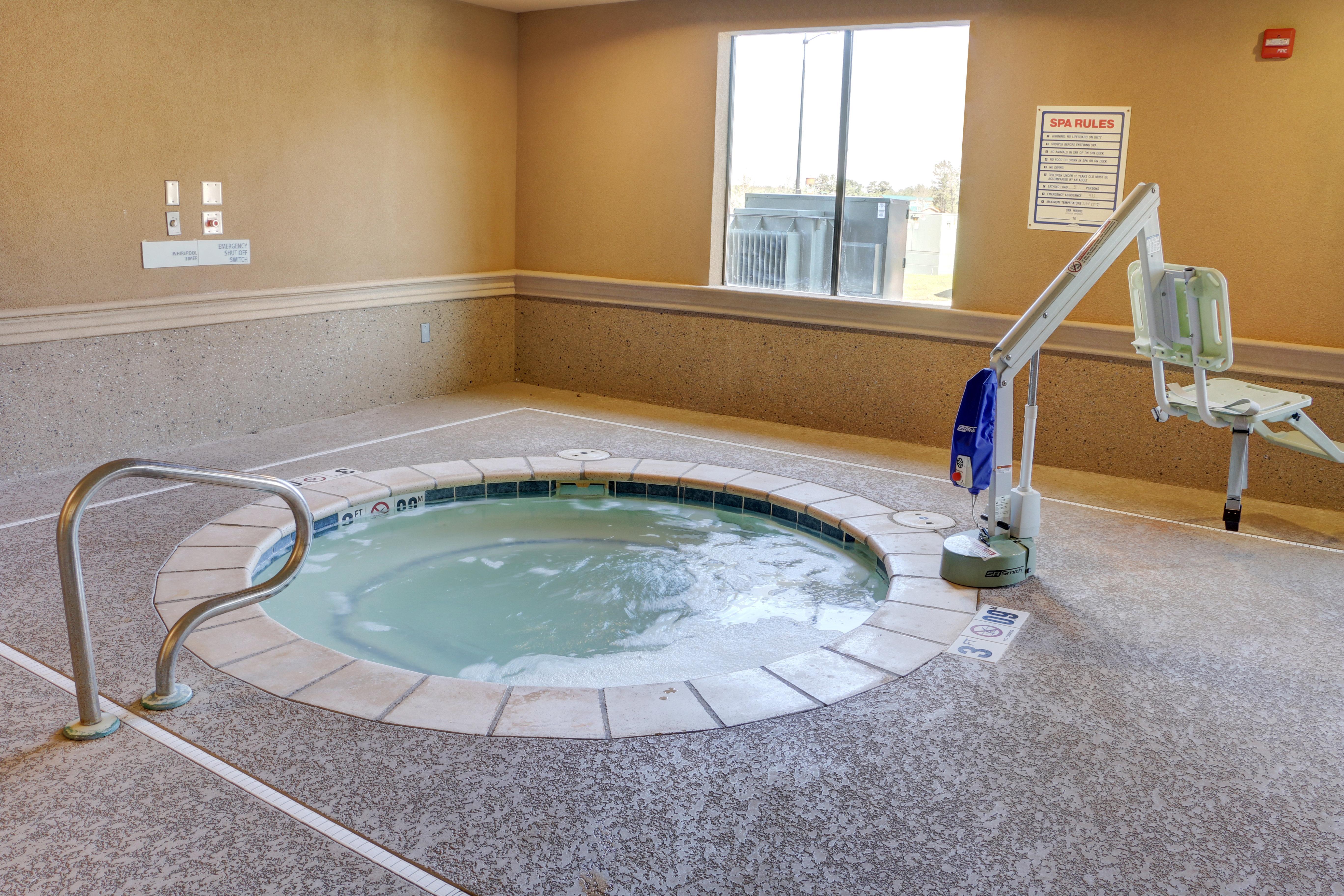 Holiday Inn Express Hotel & Suites Texarkana East By Ihg Buitenkant foto